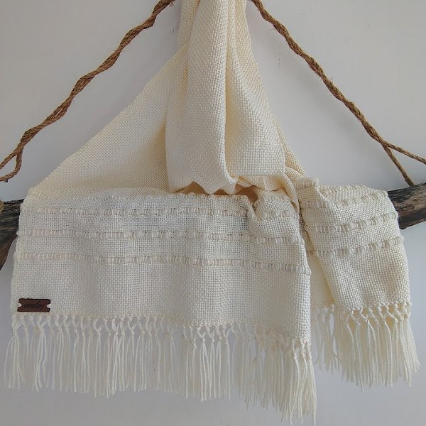 Pashmina Yiwin tejidas en telar artesanales